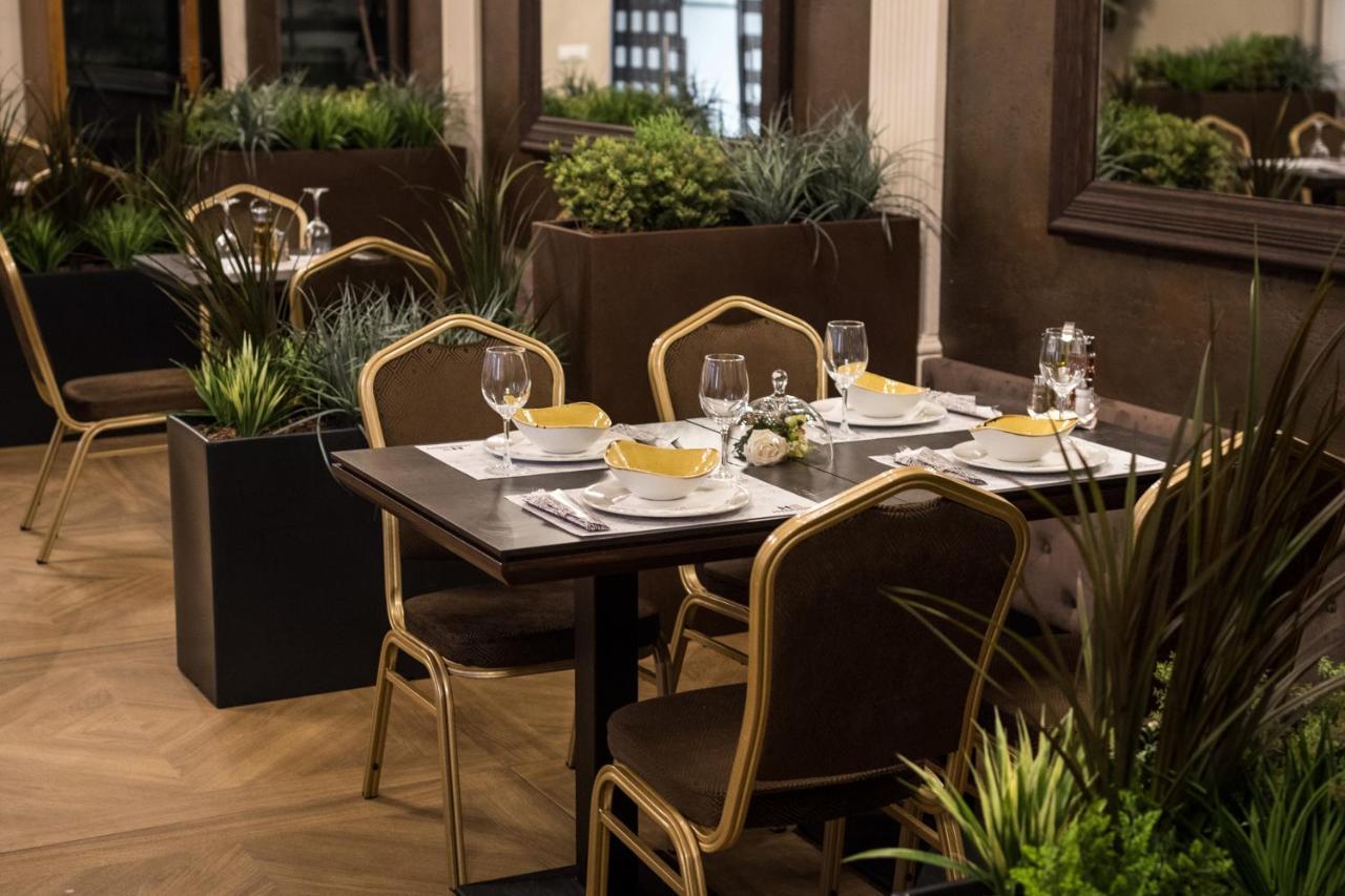 Hotel Grand Hedonist Панчево Екстер'єр фото