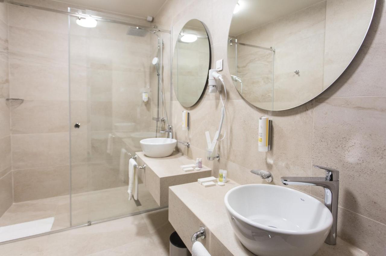 Hotel Grand Hedonist Панчево Екстер'єр фото