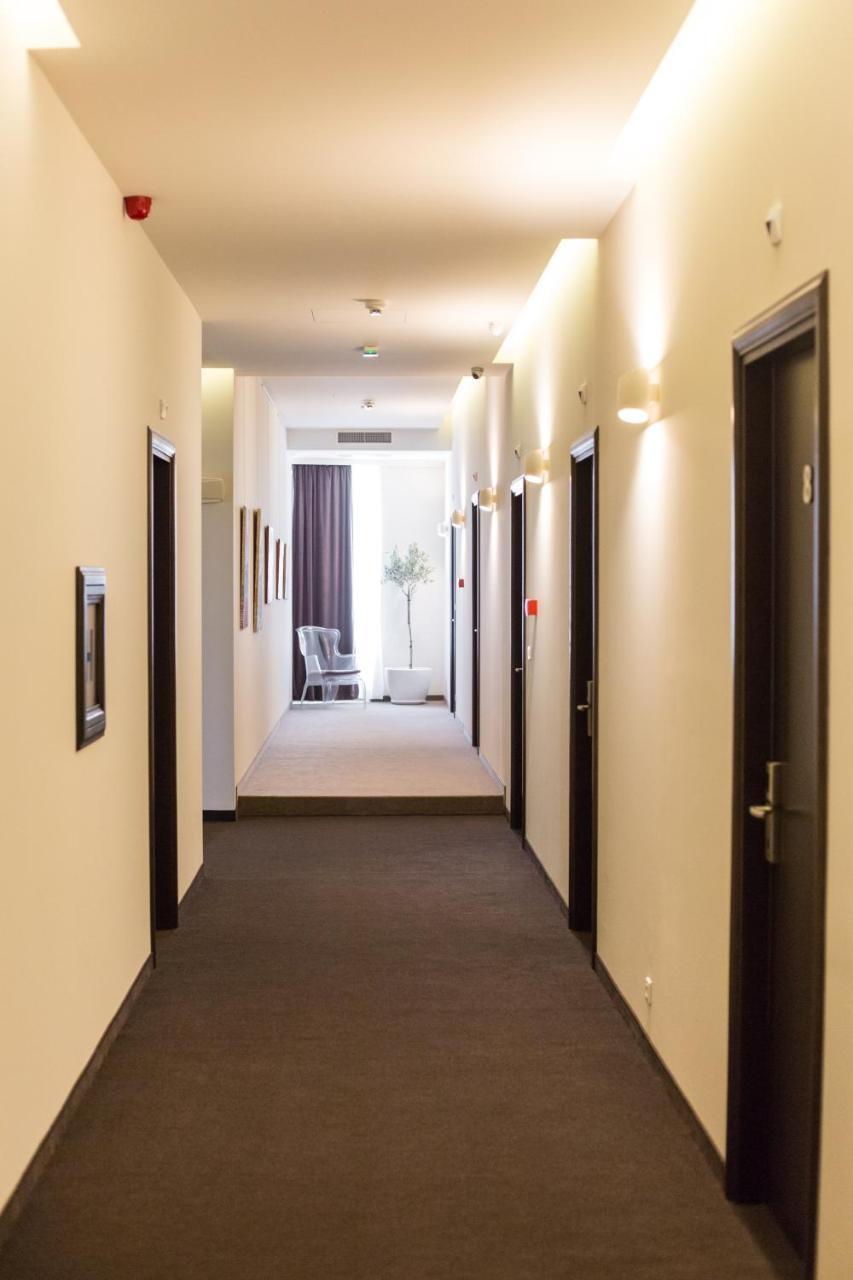 Hotel Grand Hedonist Панчево Екстер'єр фото