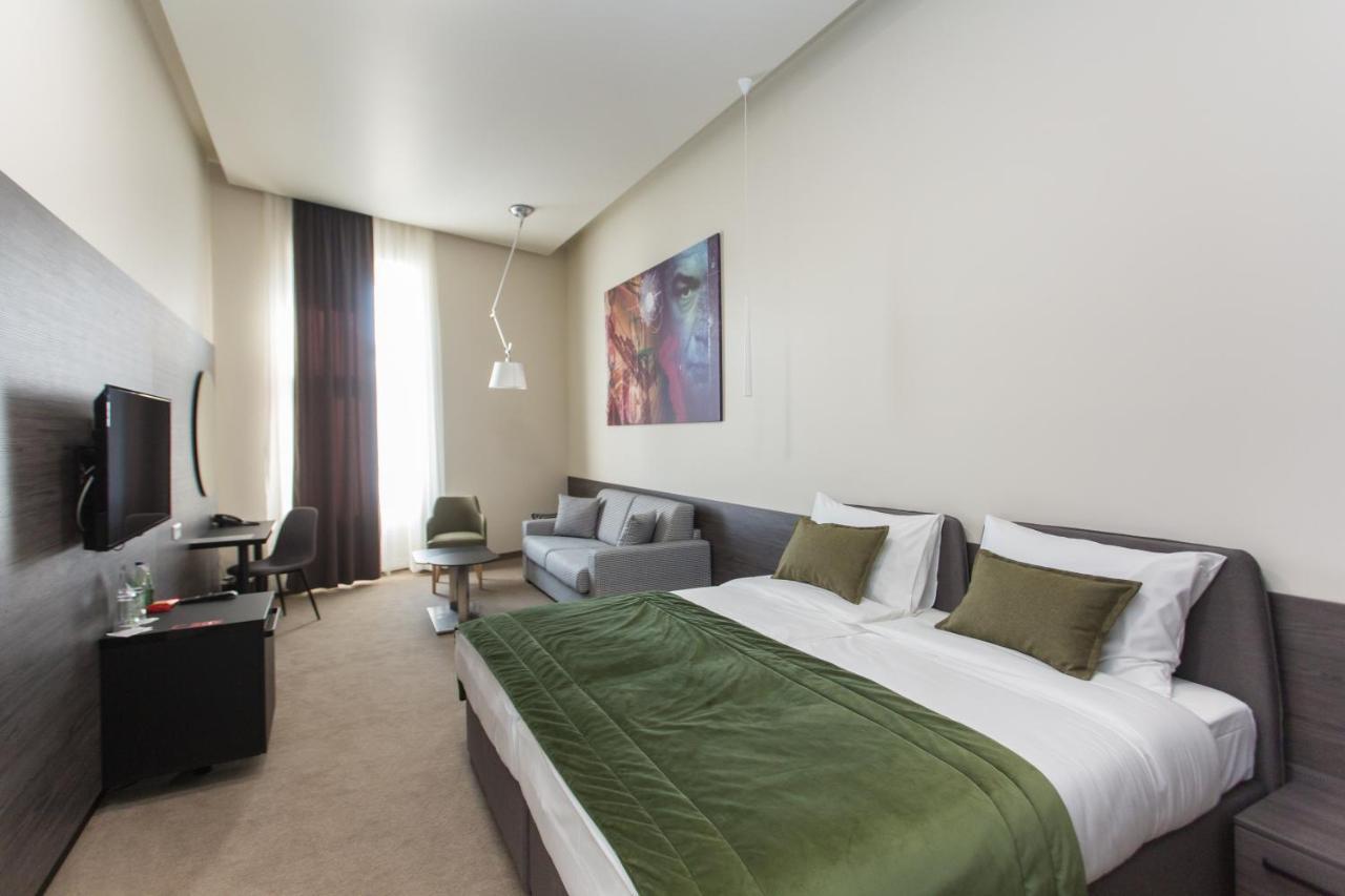 Hotel Grand Hedonist Панчево Екстер'єр фото